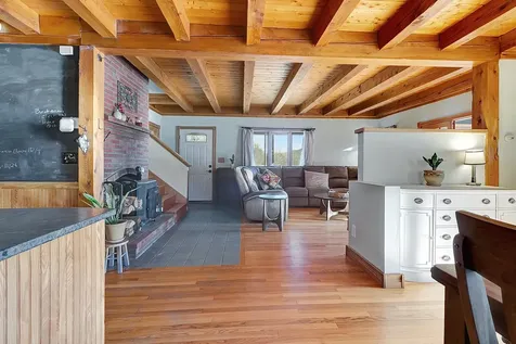 4 Herricks Cove Rockingham VT 05101