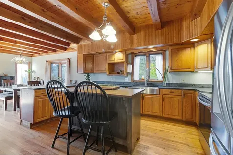 4 Herricks Cove Rockingham VT 05101