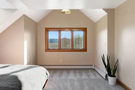 4 Herricks Cove Rockingham VT 05101