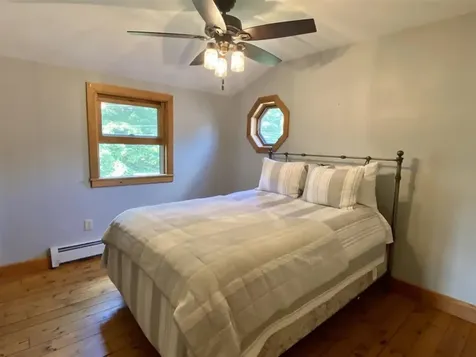 4 Herricks Cove Rockingham VT 05101