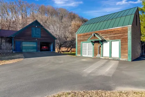 4 Herricks Cove Rockingham VT 05101