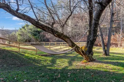 4 Herricks Cove Rockingham VT 05101