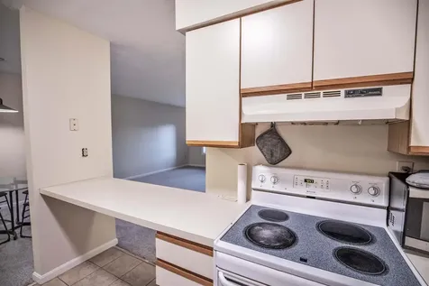 5 Tsienneto Road Derry NH 03038