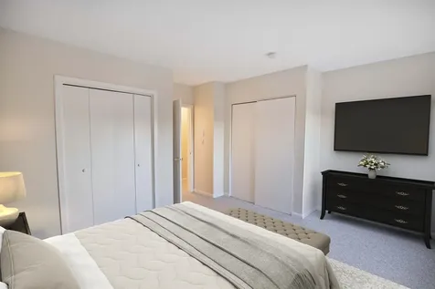 5 Tsienneto Road Derry NH 03038