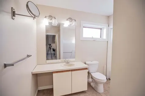 5 Tsienneto Road Derry NH 03038