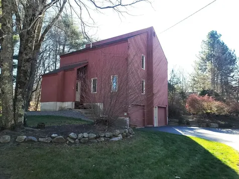 1 Georgetown Drive Milford NH 03055