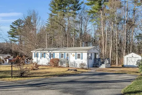45 Campbell Street Salem NH 03079-2820