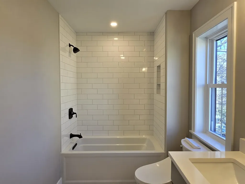 31 Grapevine Run Portsmouth NH 03801