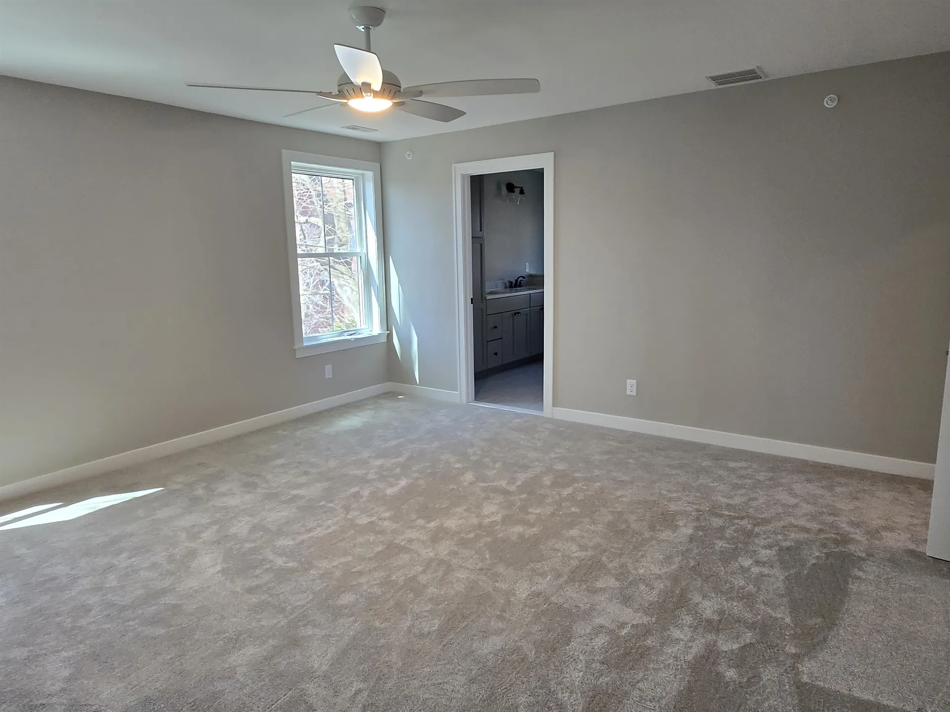 31 Grapevine Run Portsmouth NH 03801