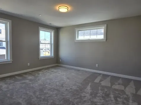 31 Grapevine Run Portsmouth NH 03801