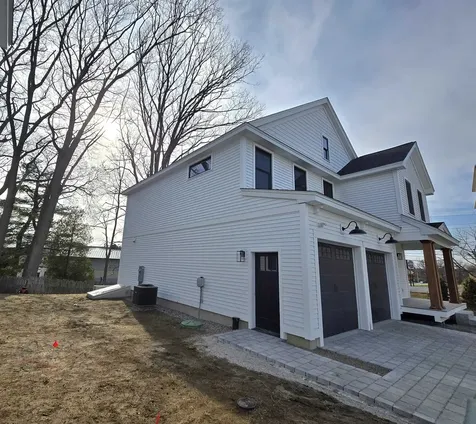 31 Grapevine Run Portsmouth NH 03801