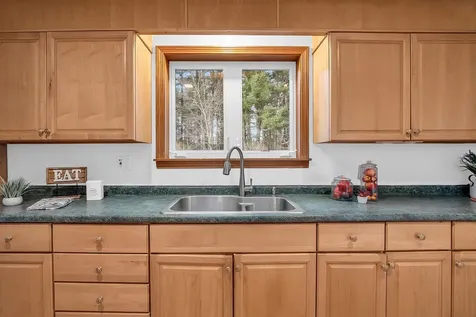 3 Wells Road Salem NH 03079