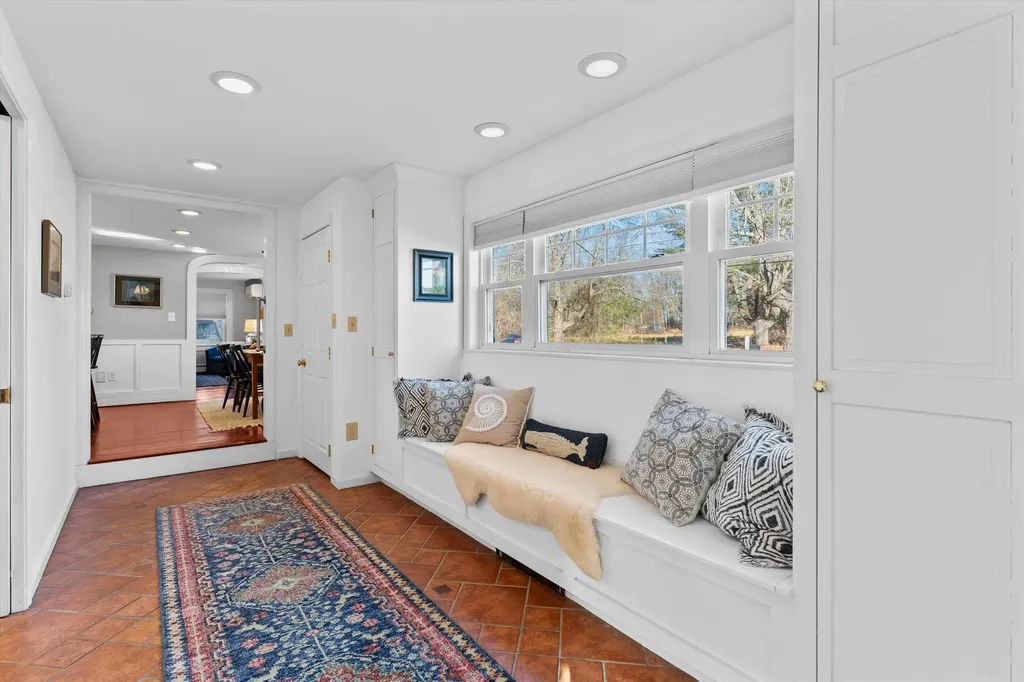 47 Causeway Street Seabrook NH 03874