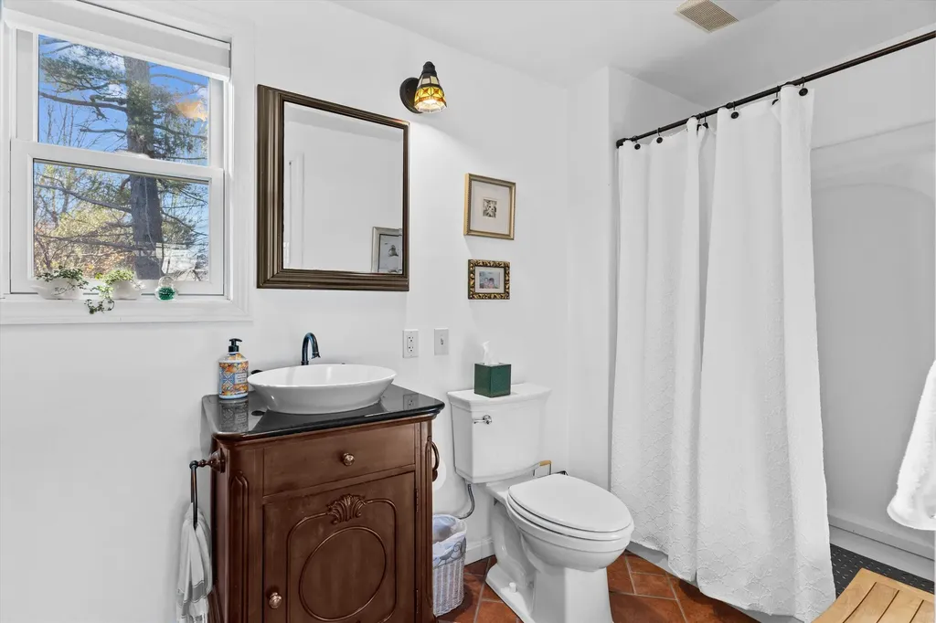 47 Causeway Street Seabrook NH 03874