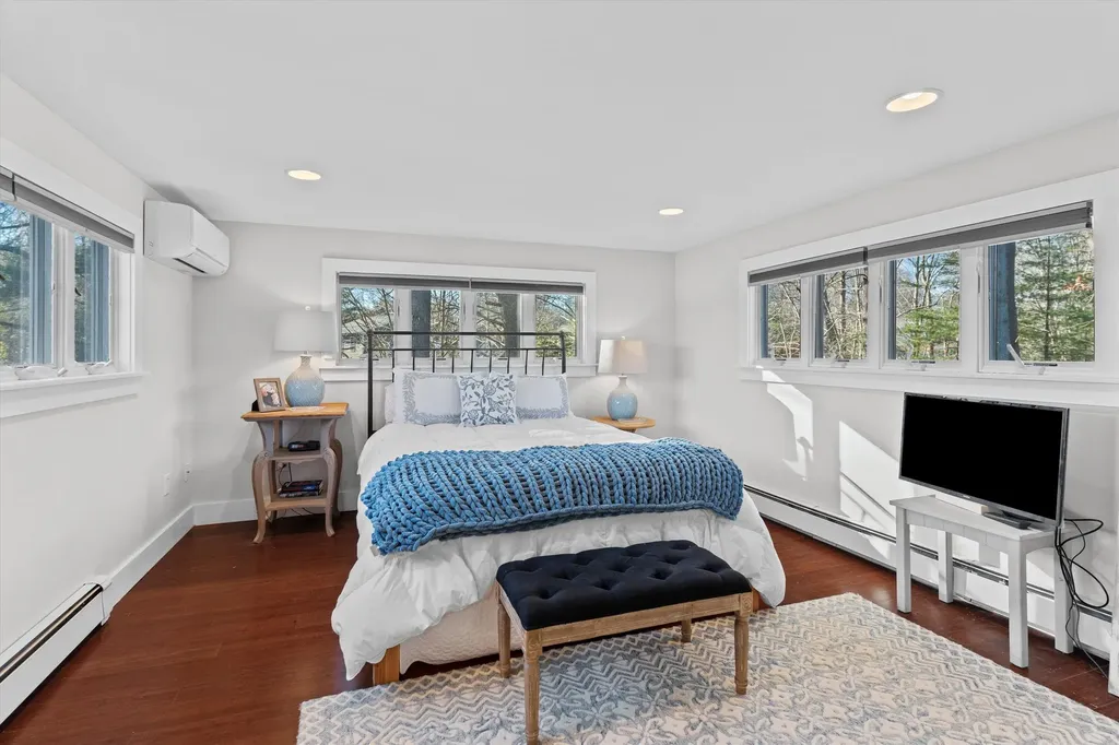 47 Causeway Street Seabrook NH 03874