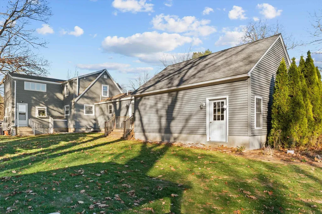 47 Causeway Street Seabrook NH 03874