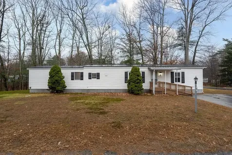 19 Village Drive Raymond NH 03077