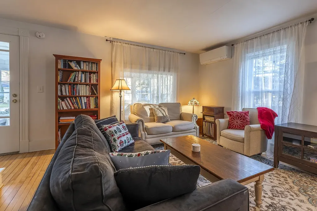 373 Highland Avenue Manchester VT 05255