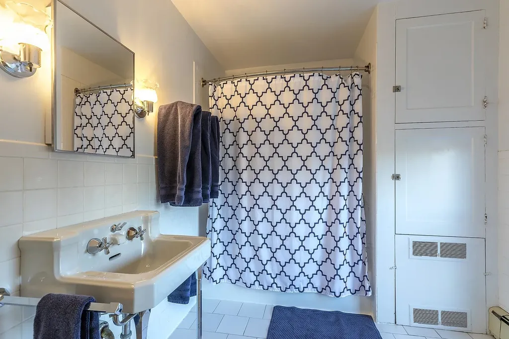 373 Highland Avenue Manchester VT 05255