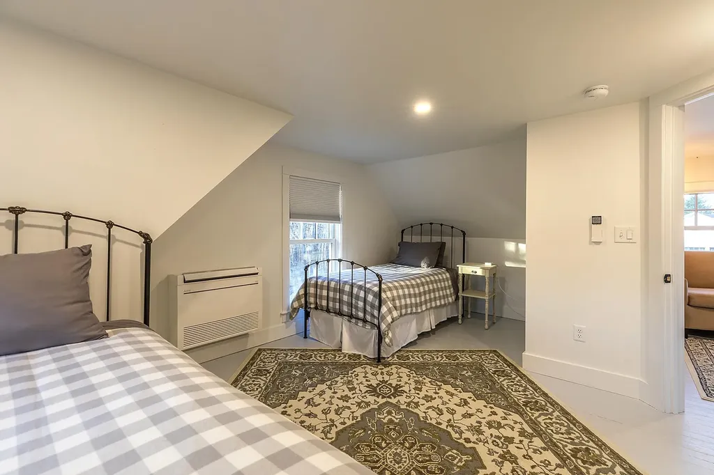 373 Highland Avenue Manchester VT 05255