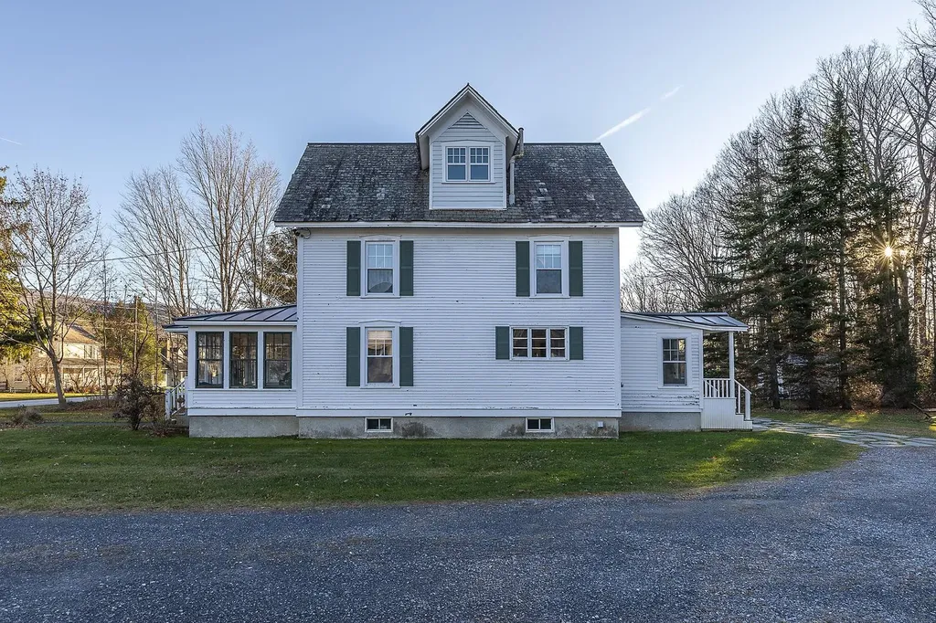 373 Highland Avenue Manchester VT 05255