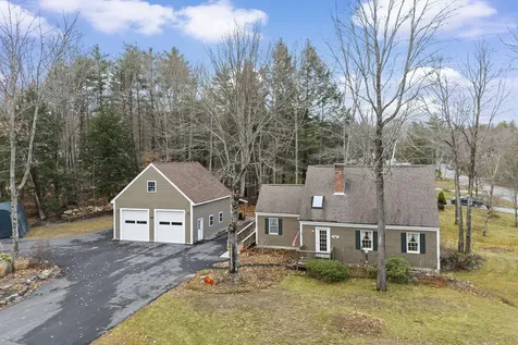 19 Symonds Road Hillsborough NH 03244