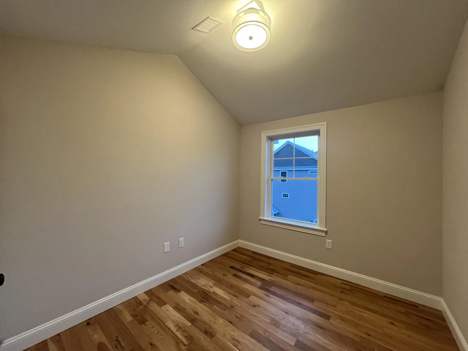 10 Juniper Lane Portsmouth NH 03801