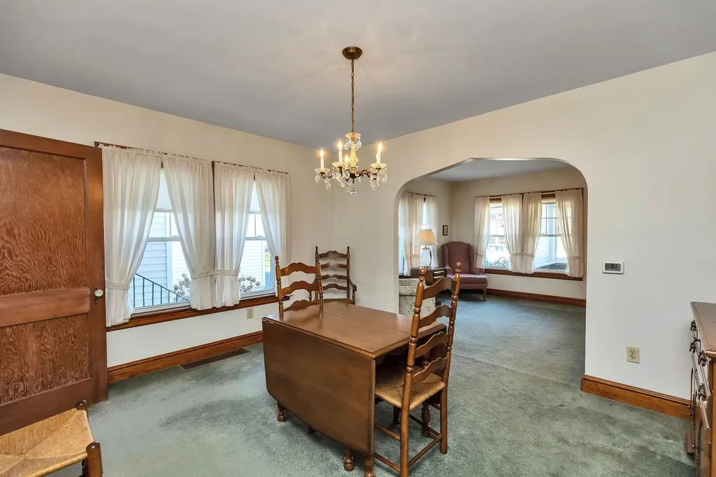1061 Merrill Street Manchester NH 03103