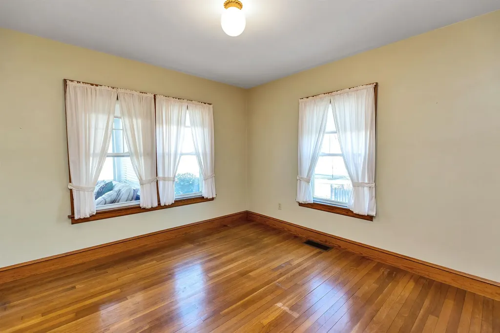 1061 Merrill Street Manchester NH 03103