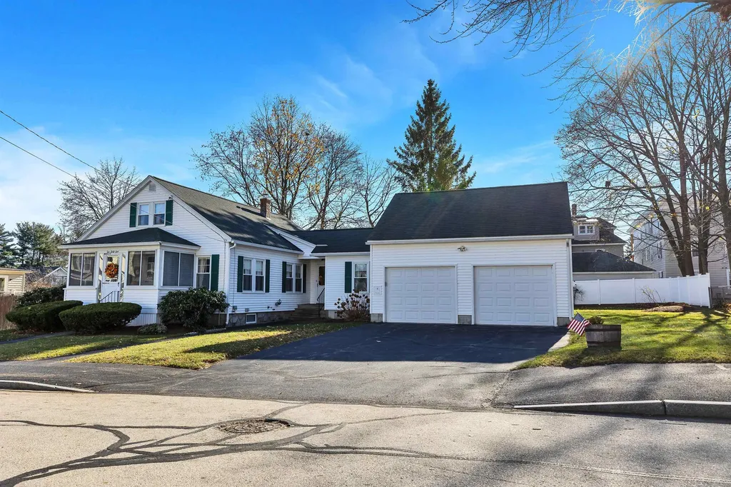 1061 Merrill Street Manchester NH 03103