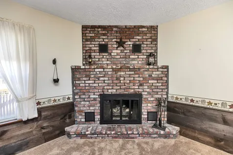 1061 Merrill Street Manchester NH 03103