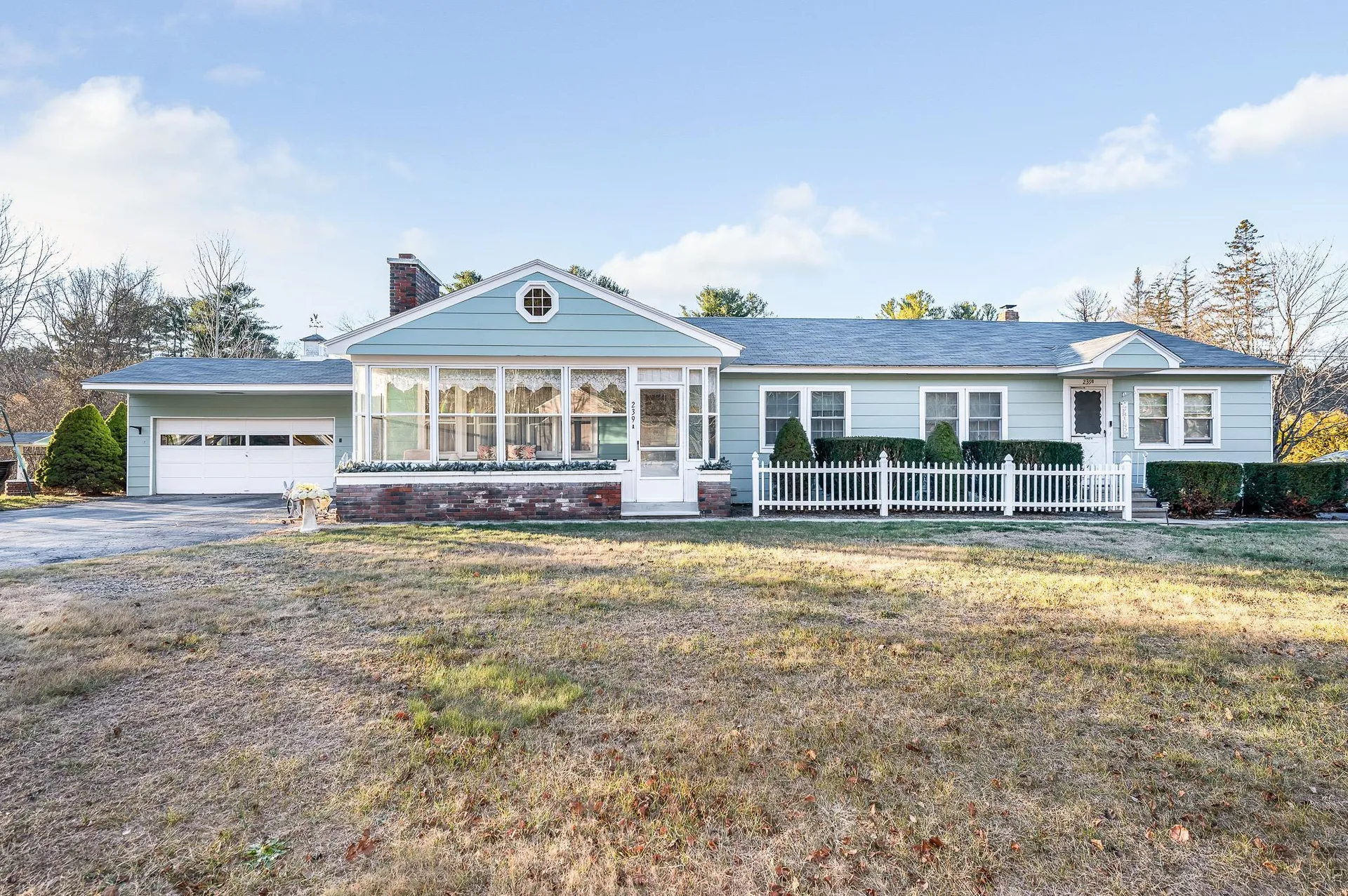 239 A & B Mammoth Road Pelham NH 03076