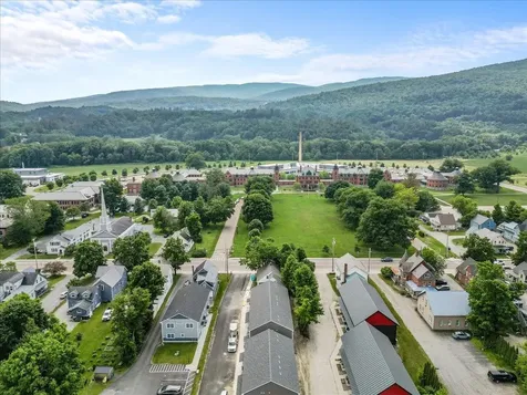 41 Gardner Lane Waterbury VT 05676