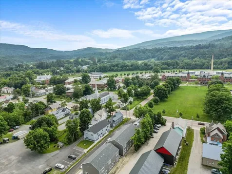 41 Gardner Lane Waterbury VT 05676