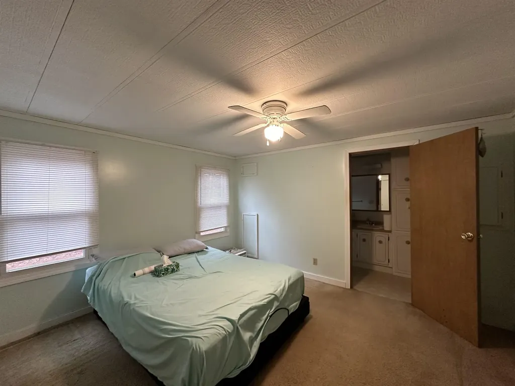 7 Deepwood Park Brattleboro VT 05301