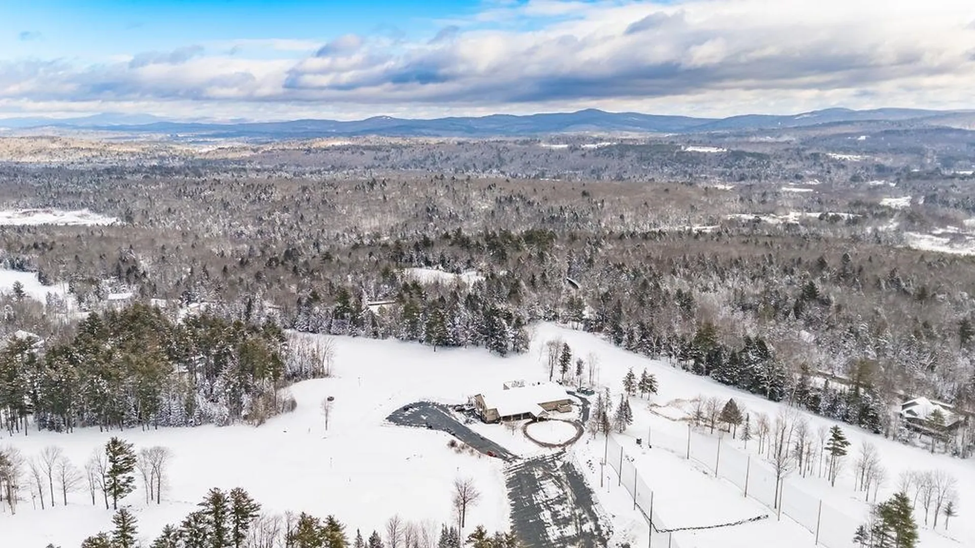 36 Greensward Drive Grantham NH 03753