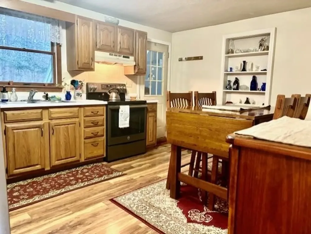 22 Port Wedeln Road Wolfeboro NH 03894