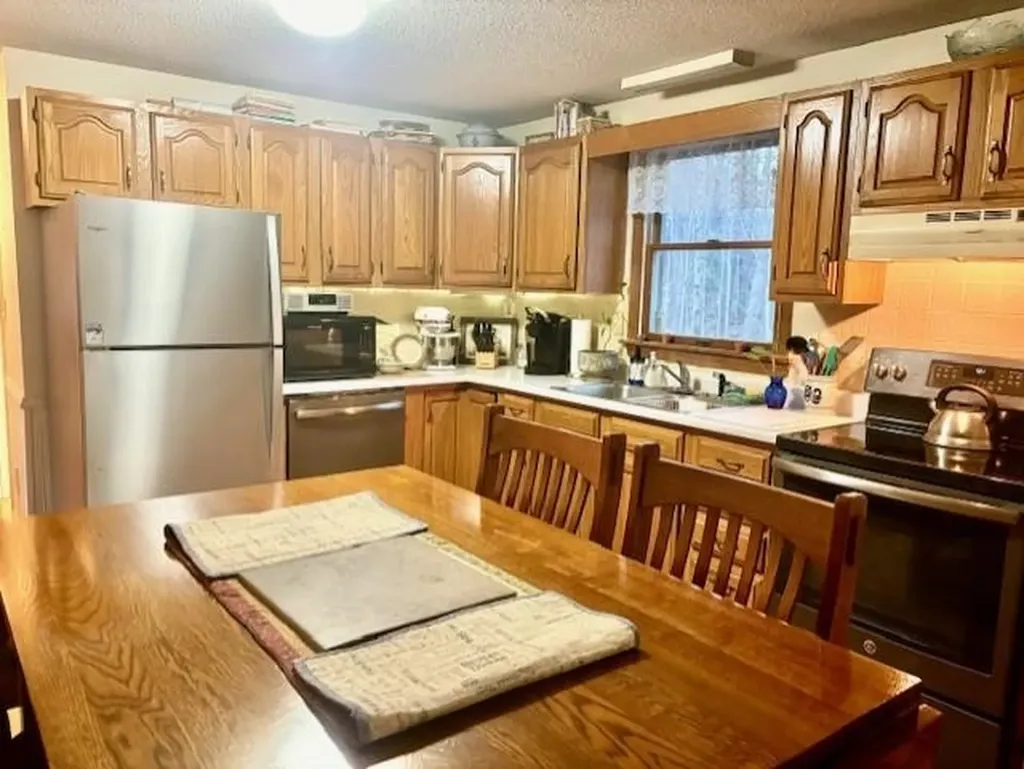 22 Port Wedeln Road Wolfeboro NH 03894