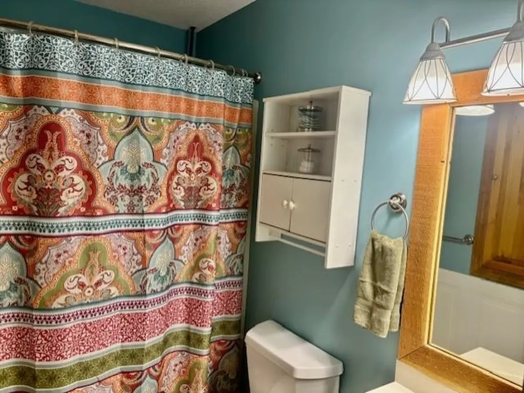 22 Port Wedeln Road Wolfeboro NH 03894