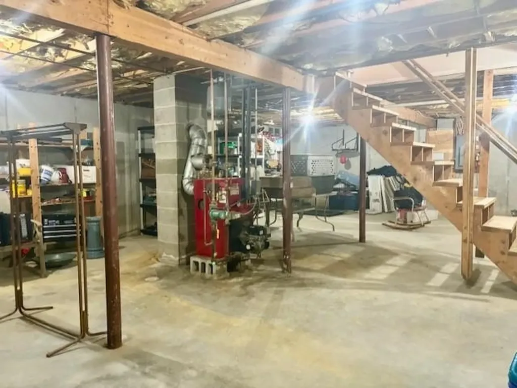 22 Port Wedeln Road Wolfeboro NH 03894