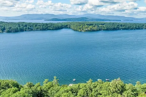 22 Port Wedeln Road Wolfeboro NH 03894