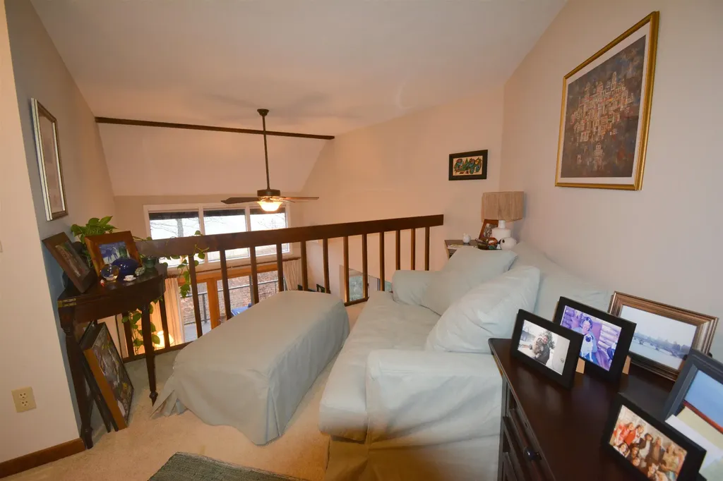 48 Old Beach Circle Grantham NH 03753