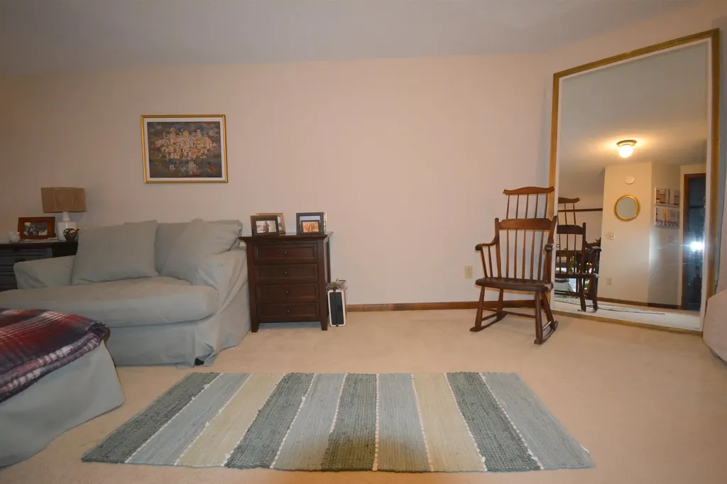 48 Old Beach Circle Grantham NH 03753