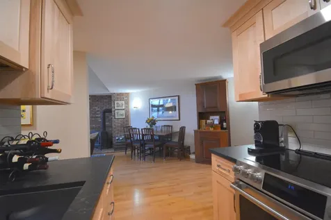 48 Old Beach Circle Grantham NH 03753