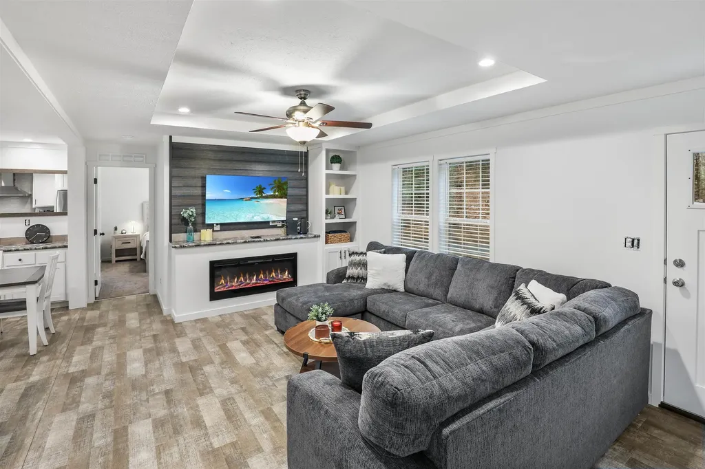 53 Sunrise Hill Road Thornton NH 03285