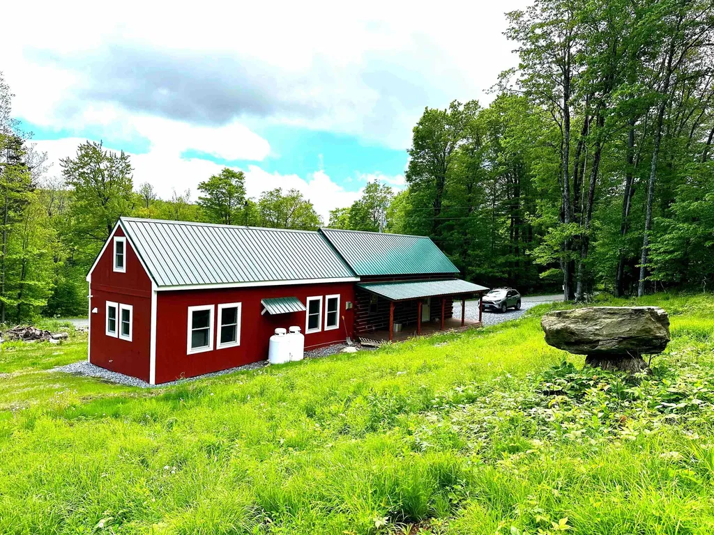 24 Blackberry Lane Dover VT 05356
