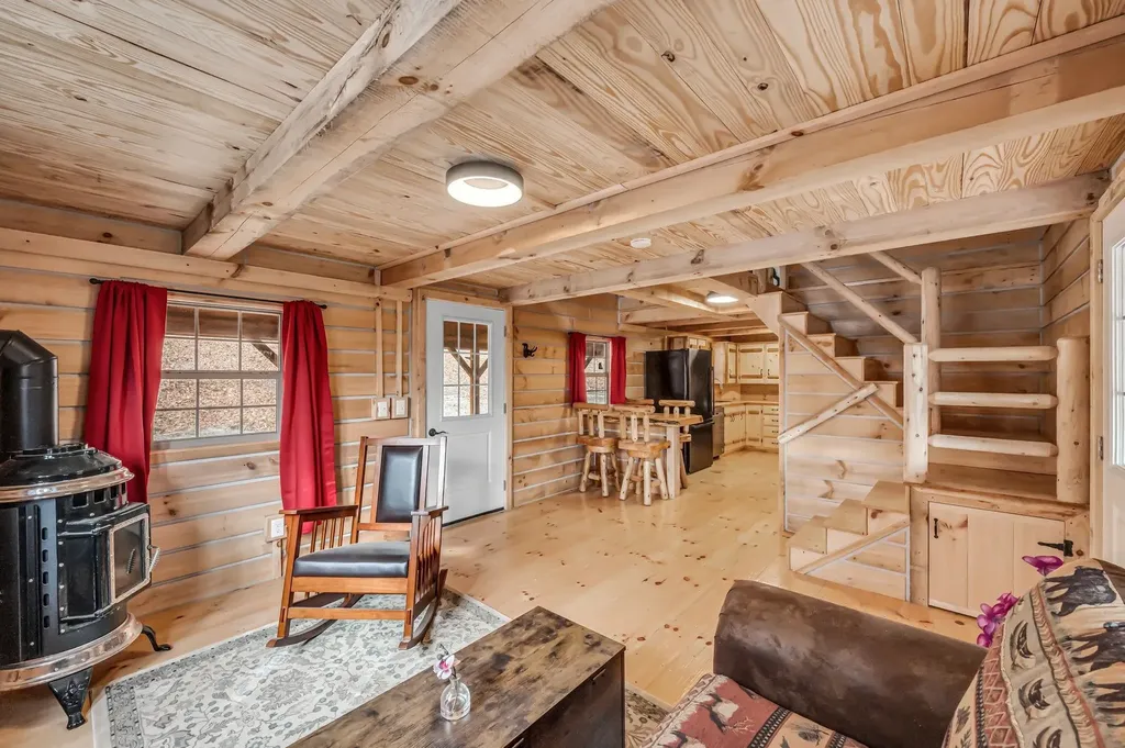 24 Blackberry Lane Dover VT 05356