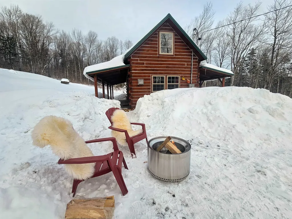 24 Blackberry Lane Dover VT 05356