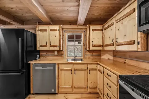 24 Blackberry Lane Dover VT 05356