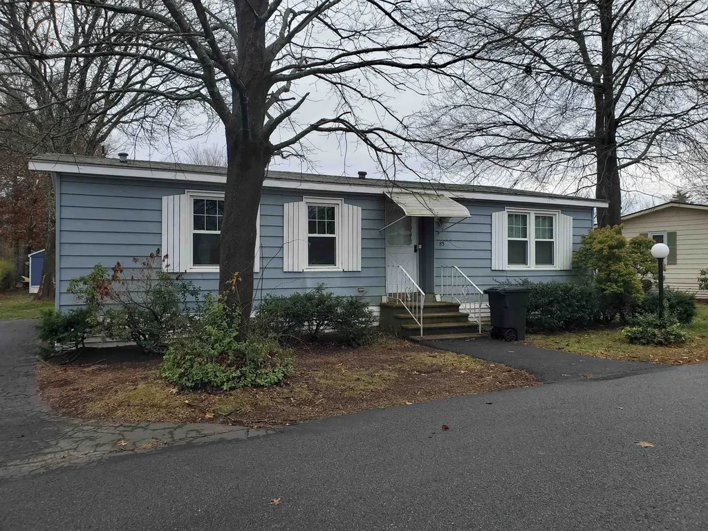 83 Elm Court Seabrook NH 03874-6237